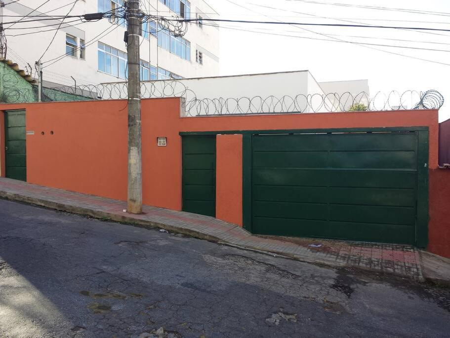 Casa de férias Casa Inteira, Bem Localizada, Lugar Calmo