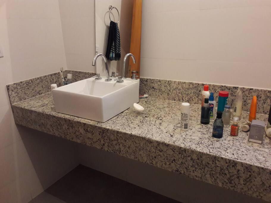 Casa Inteira, Bem Localizada, Lugar Calmo * Belo Horizonte